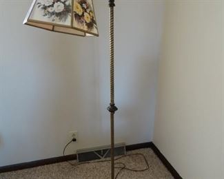 Bridge lamp