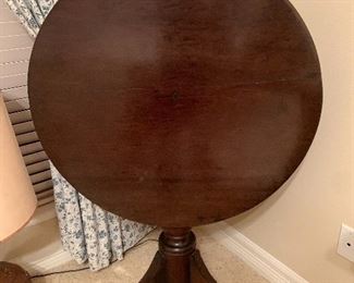 $325~ 1800' TILT TOP TABLE 