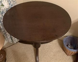 $325~ 1800' TILT TOP TABLE 