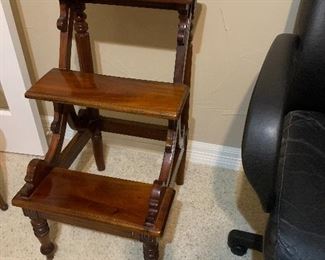 $160 SOLID CARVED MAHOGANY STEP LIBRARY OR BED LADDER