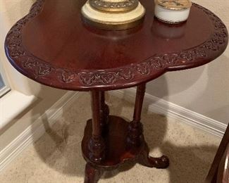 $350 INDONESIAN HANDCARVED CLOVER TABLE  29X22