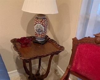 $575 PAIR OF ANTIQUE WOOD END TABLES  28X19X20
