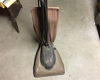 Vintage Hoover Dustest Delux upright vacuum cleaner. Works great!