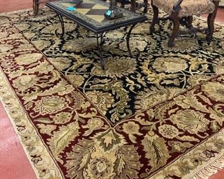 Area rug 10’w x 13’
Made in India
