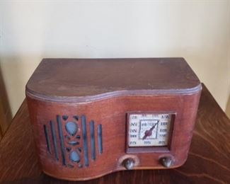 Vintage Firestone Radio