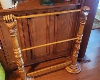 Unique  Blanket Stand