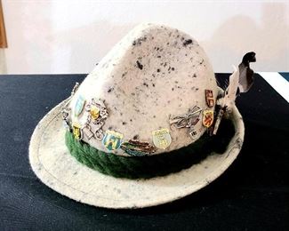 Vintage  Collectable German felt hat with pins