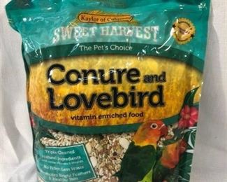 Kaylor made- Sweet Harvest Enriched Conure Lovebird Bird Food 4 Lb Expires 05/08/2021