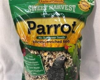 Kaylor Sweet Harverst Vitamin Enriched Parrot No Sunflower Pet Bird Food 2lbs Expires 08/07/2020 Location Plastic Shelf X