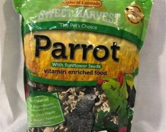 Kaylor Sweet Harverst Vitamin Enriched Parrot with Sunflower Pet Bird Food 2lbs Expires 06/01/2020 Location Plastic Shelf X