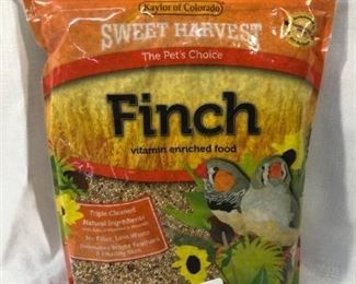 Kaylor Sweet Harvest Vitamin Enriched Food Finch Expires 12/04/2021 Location Plastic Shelf X