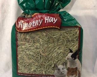 Forti-Diet All Natural Timothy Hay For Rabbits Guinea Pigs and Other Small Animals Expires 30/12/2019 Location Plastic Shelf X