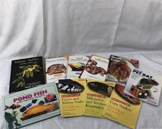 Lot of 10 Informational Books About Various Animals Turtles Snakes Hermit Crabs Rats Location Plastic Shelf X