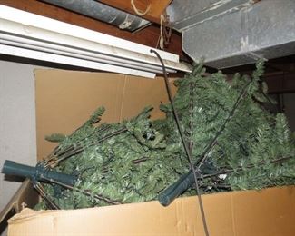 $30.00, 9 ft Christmas tree VG condition