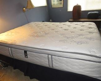 $150.00, Queen Bed matress set VG condition like new