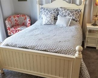 Off White Bed Frame
$450.00