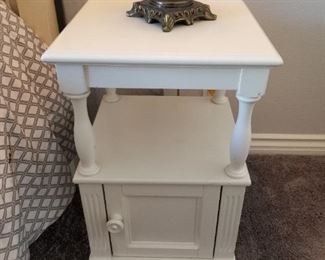 Off White Night Stand
$125.00
