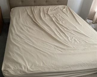 Miralux Encore RAVE II Queen Size Bed