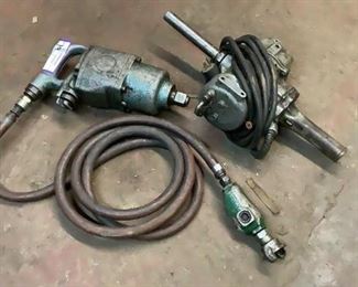 Located in: Chattanooga, TN Off Site
Pneumatic Impact wrench & Drill
**Sold As-Is Where Is**
1" Impact Wrench
Electric Drill