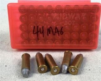 Mfg - (50) 44 Magnum ammo
Located in Chattanooga, TN
This lot contains one 50 round box of 44 magnum reloaded ammunition. Ammo box is also reusable.