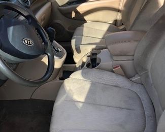 2007 Kia Rondo 1 owner, 135,900 miles, $2,750