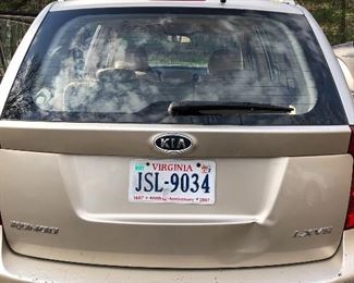 2007 Kia Rondo  1 owner, 135,900 miles, $2,750