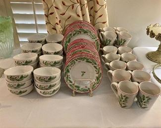 Christmas restaurant grade dinnerware 