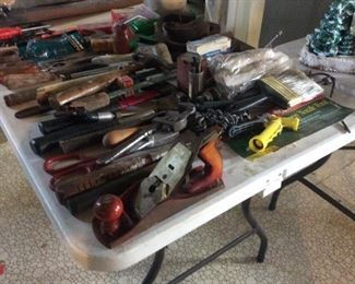 lots of hand tools