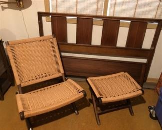vintage woven folding chair and folding stool