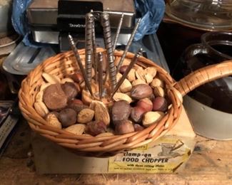 chestnut roasting dish