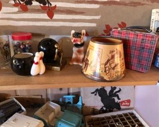 Vintage toys and decore