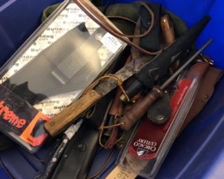 hunting knives and pocket knives