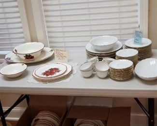Better Homes & Gardens Poinsettia Christmas Dish Set & Gold-Rimmed White Porcelain China Set
