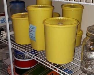 Tupperware Canister Set