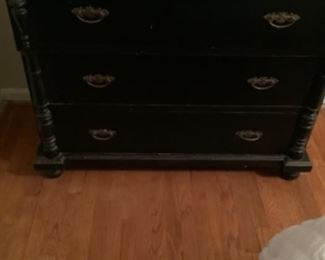 Black chest of drawers