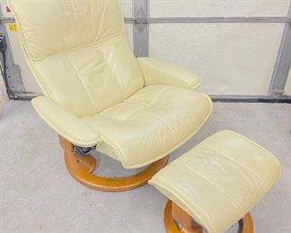 J E Ekornes Stressless Leather Chair w/ Ottoman