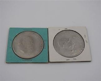 Lot 060
Lot of 2 1965 Churchill coins