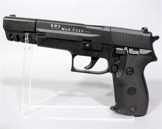 RWS Model C225 Target .177 Cal BB Gun Pistol, Some BBs Included, In Hard Case