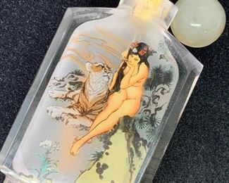 Vntg Asian REVERSE PAINTED NUDE GLASS SNUFF BOTTLE