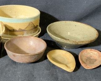 Group Lot 8 Pottery and Earthenware Vessels