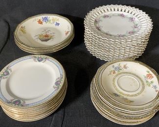 Lot 29 Porcelain Plates, Haviland Limoges & More