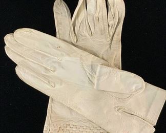 Lot 6 Vntg APICELLA & More White French Gloves