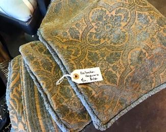 $40. set of 4 restoration hardware pillow covers. great condition. no staining etc.