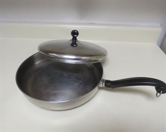 $20.00, Farber ware 10" frying pan vg condition