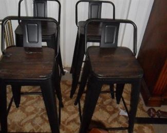 4 New Bar stools