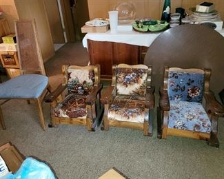 Kid's rocking chairs. $30 each - in excellent condition (never used)
Solid wood!
Would make excellent Christmas gifts!
frame: 19"w x 22"h x 21"d
seat: 13"w x 14"d