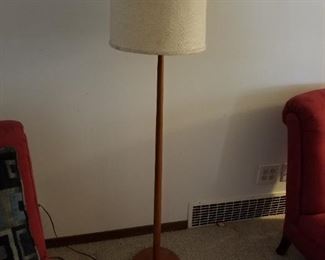 Pic 36 Wood floor lamp