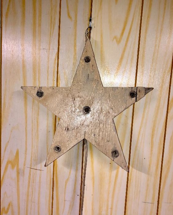 Primitive Wooden Light-up Star