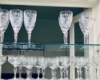 Vintage glassware; priced by lot 