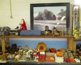 Household items and boyds bears